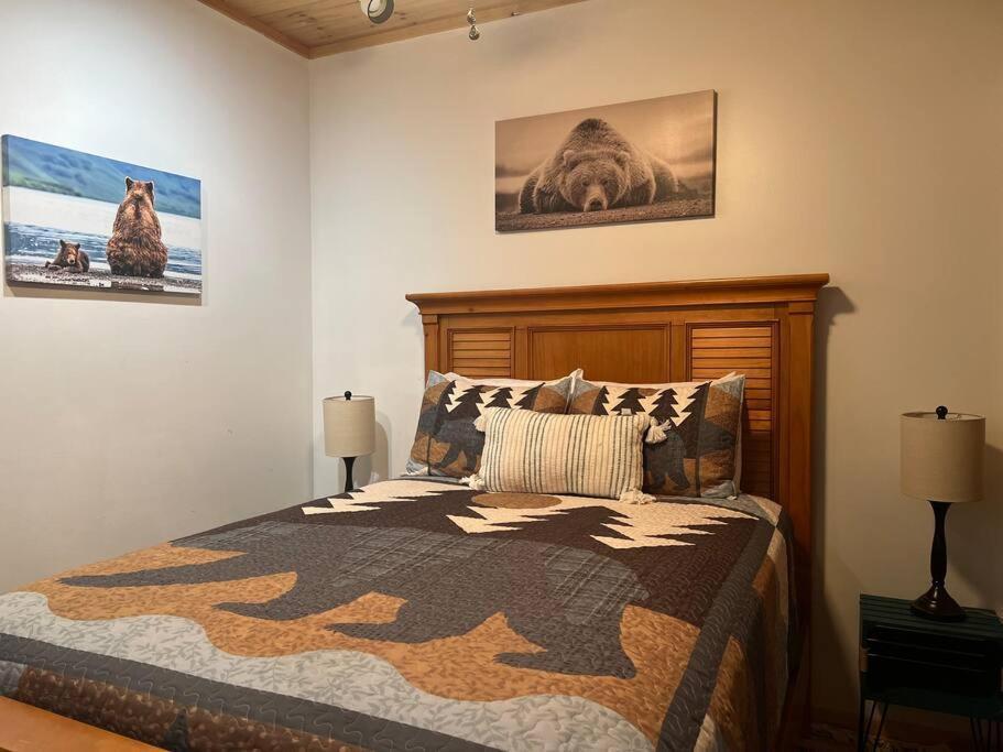 Nantahala Nook, W/hot Tub,game Room, & Wifi Holiday home Bryson City