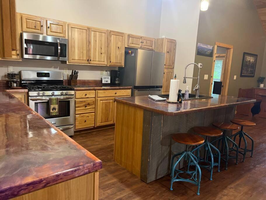 Nantahala Nook, W/hot Tub,game Room, & Wifi