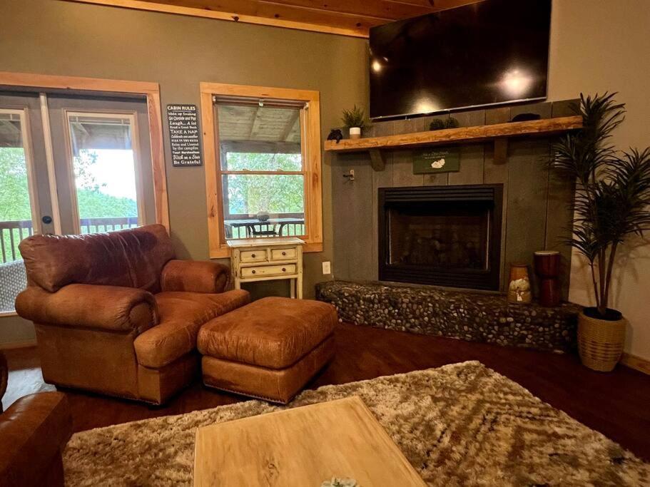 Nantahala Nook, W/hot Tub,game Room, & Wifi *